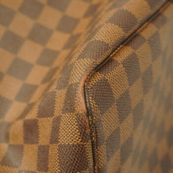 Louis Vuitton Damier Neverfull GM Tote Bag - Picture 7 of 14